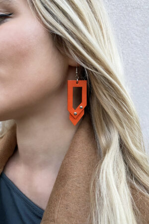 Model wears: GIULIANA earrings - Orange - BANIZS
