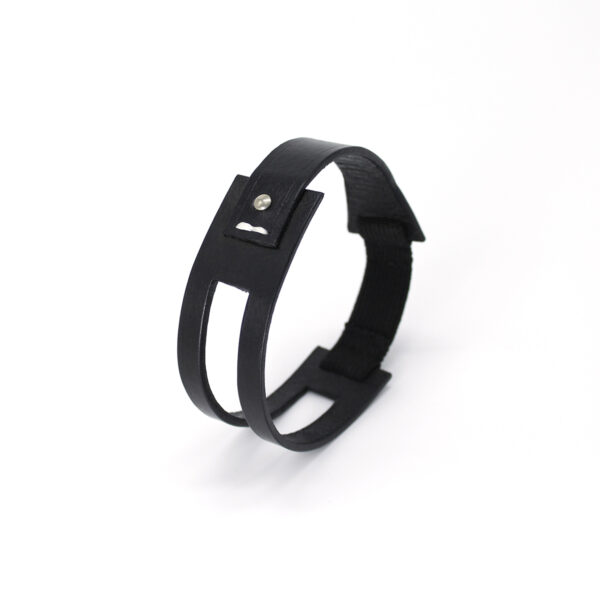 EMMA upper arm bracelet – Black - Image 2