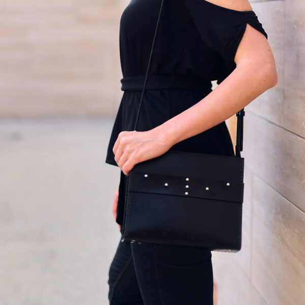 Model wears: CRISTIANE bag - Black - BANIZS