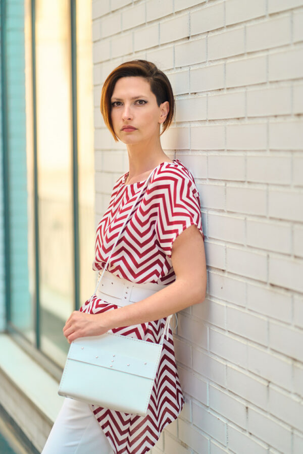 Model wears: CRISTIANE bag - White, CRISTIANE belt - White - BANIZS