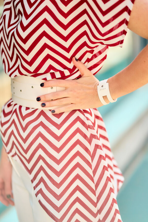 Model wears: EMMA bracelet – White, CRISTIANE belt – White - BANIZS
