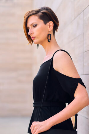 Model wears: GIULIANA earrings - Black, CRISTIANE bag - Black - BANIZS