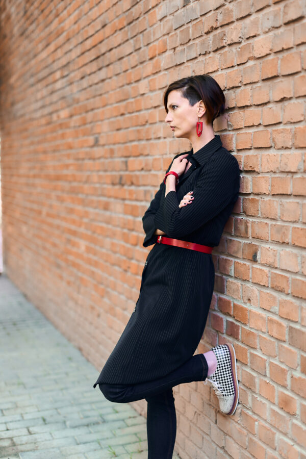 Model wears: STEFANIE belt - Red, GIULIANA bracelet - Red, GIULIANA earrings - Red - BANIZS