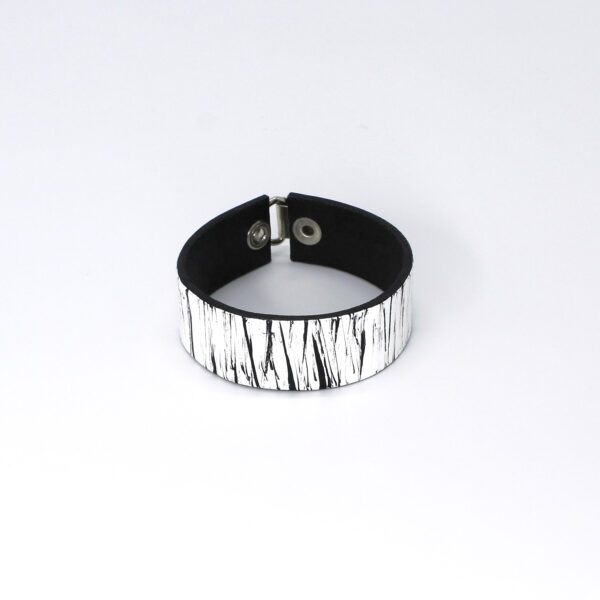 BANIZS Leather Goods - Patterned leather bracelet black