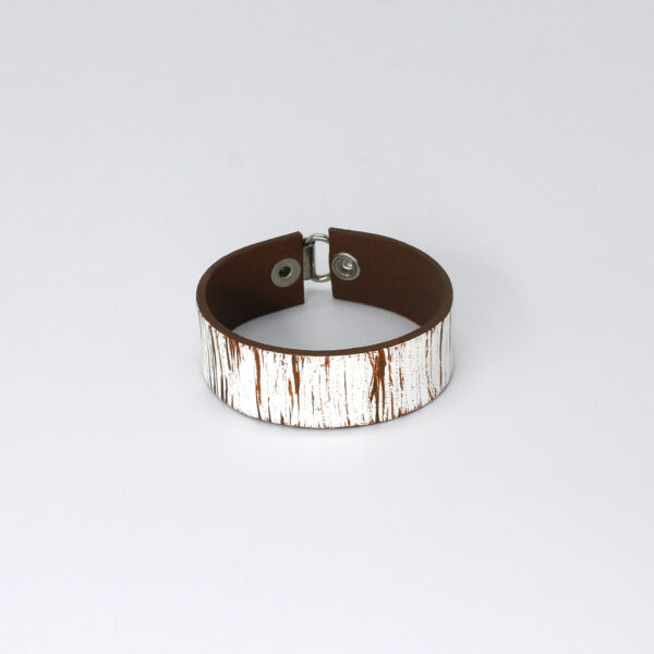 BANIZS Leather Goods - Patterned leather bracelet brown