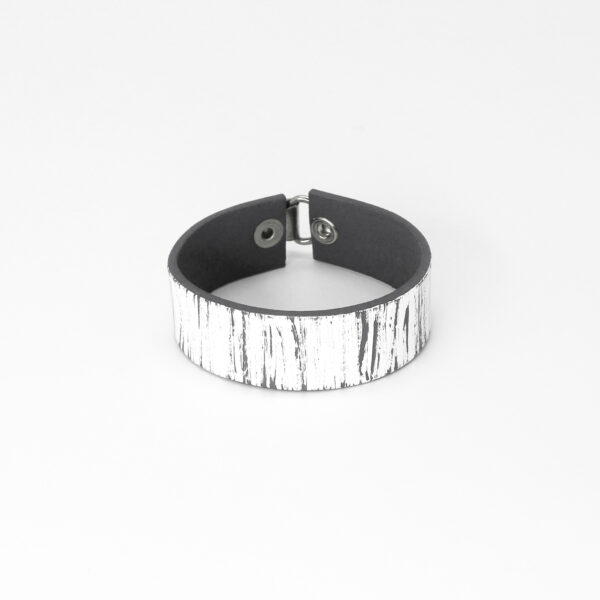 BANIZS Leather Goods - Patterned leather bracelet gray