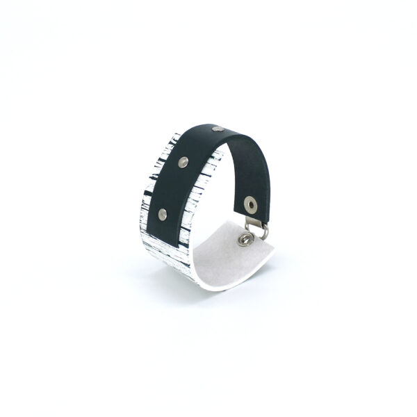 BANIZS Leather Goods - Rectangular green leather bracelet