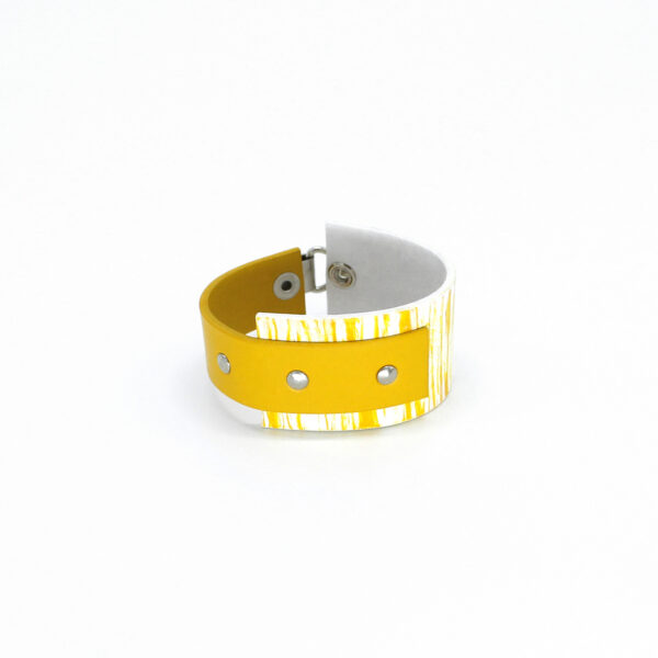 BANIZS Leather Goods - Rectangular leather bracelet yellow