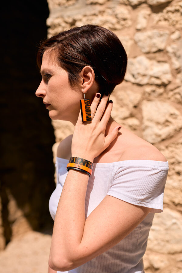 Layered leather bracelet and earrings black - orange