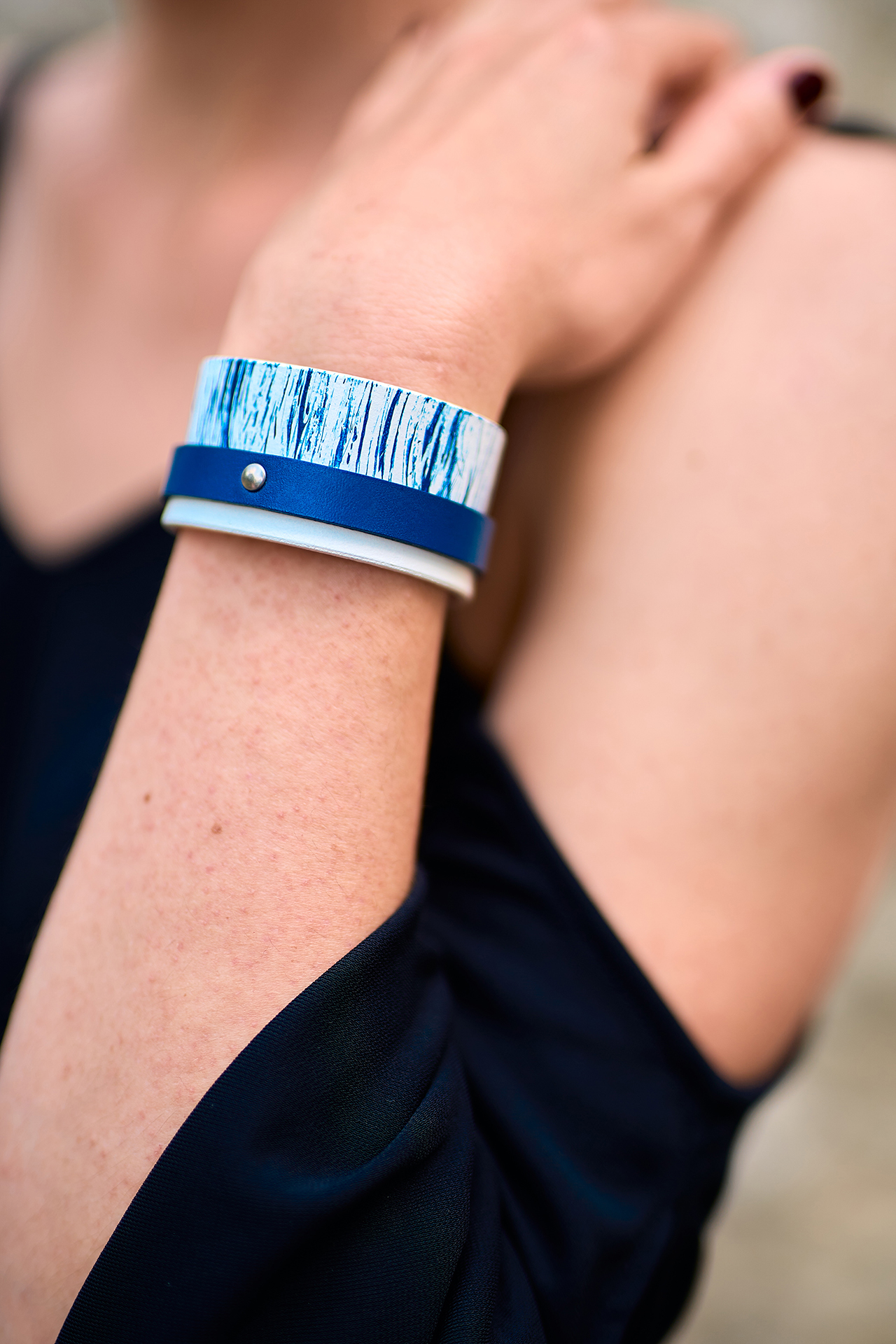 Layered leather bracelet blue