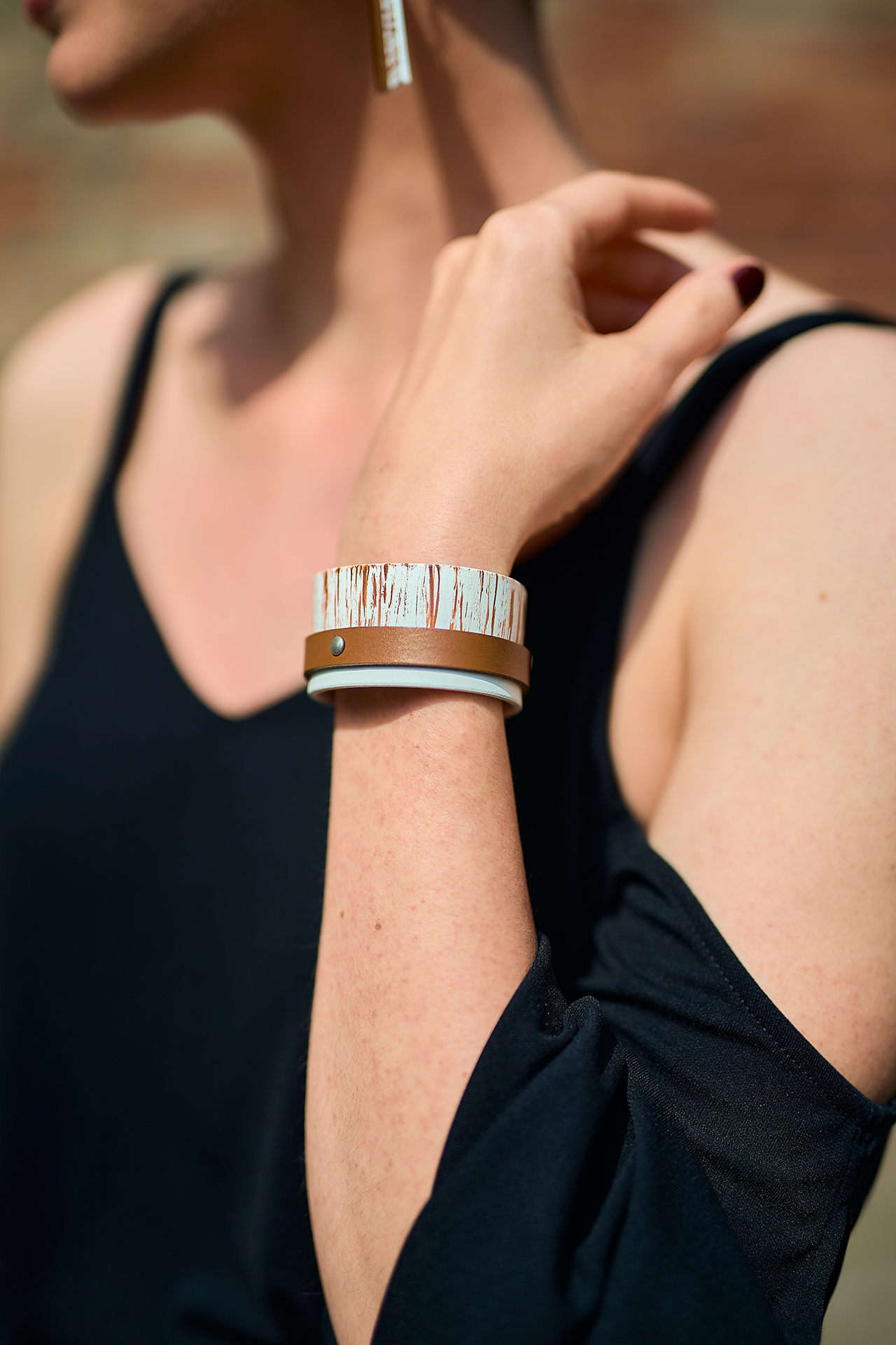 Layered leather bracelet brown
