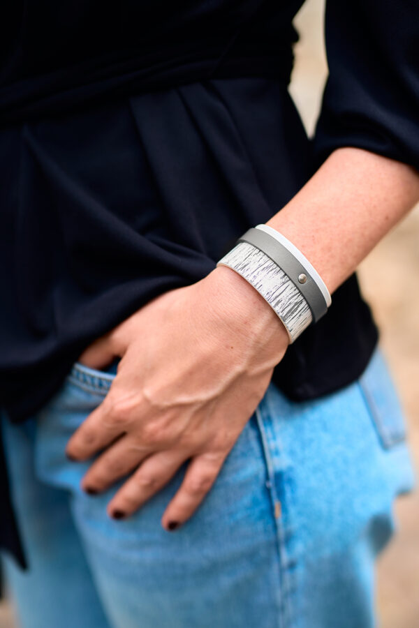 Layered leather bracelet gray