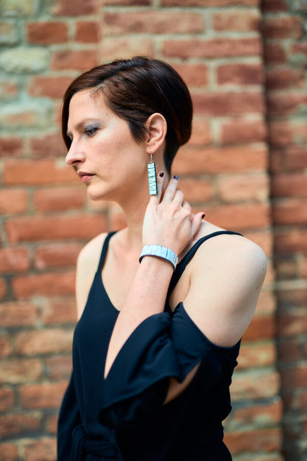 Patterned leather earrings and bracelet green