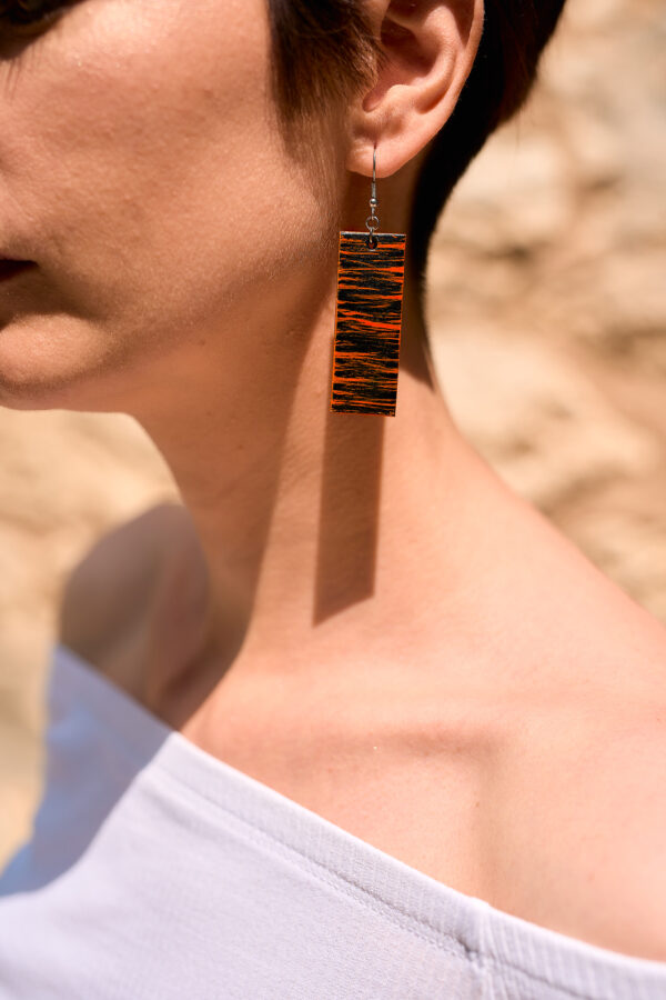Patterned leather earrings black - orange