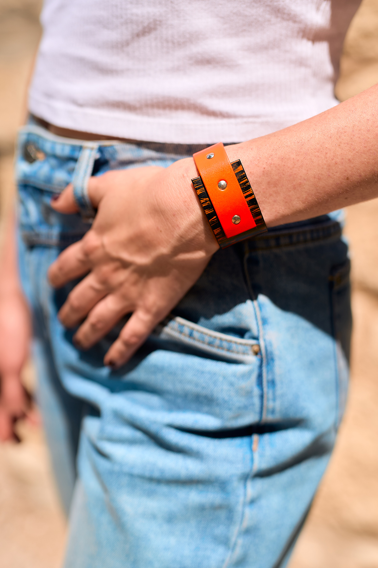 Rectangular leather bracelet black - orange