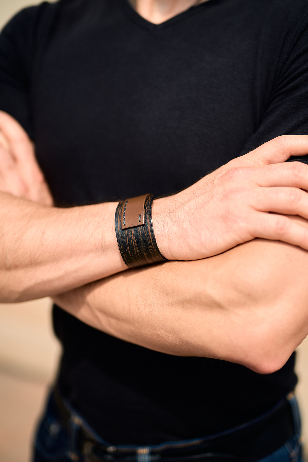 Rectangular leather men bracelet light brown